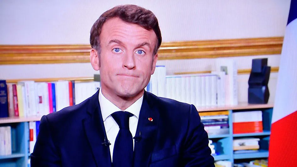 ALeaument's tweet photo. Bientôt sur vos écrans : 

«Qui aurait pu prévoir un mouvement social contre la retraite à 65 ans ?» https://t.co/epFw0O8mt0