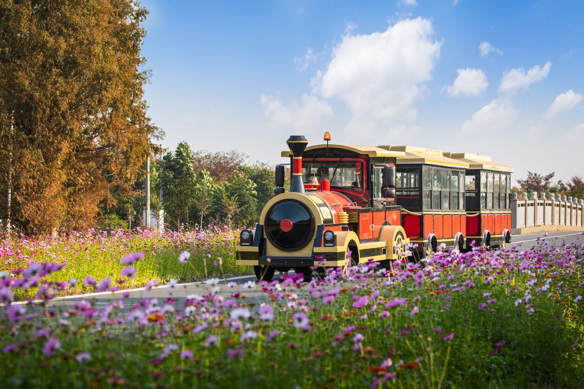 DiscoverWujiang's tweet photo. A statistical analysis recently released by #Wujiang district, #Suzhou shows a double growth in residents’ per capita disposable income in the past ten years. The district’s urban rural income disparity also shrunk visibly. #LifeInWujiang #DynamicDecade https://t.co/FViOGAEYRl