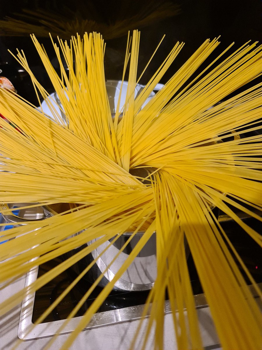 schmackkes's tweet photo. Who toucha ma looooong spaghet? https://t.co/OfbUZqaCzl
