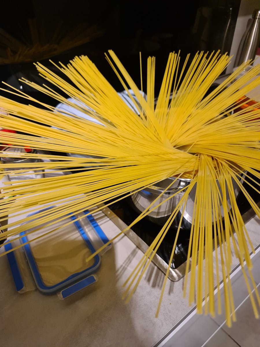 schmackkes's tweet photo. Who toucha ma looooong spaghet? https://t.co/OfbUZqaCzl