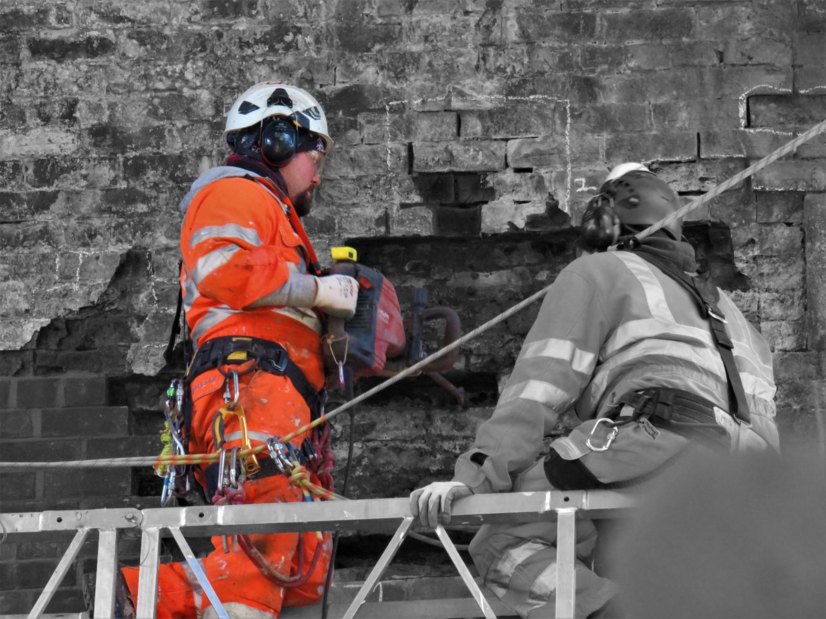 havspro's tweet image. If managing the risk of Hand Arm Vibration is on your priority list for 2023, consider HAVSPRO - a unique system with accurate, on-the-tool, continuous measuring and monitoring of vibration: havspro.com
#HAVS #vibrationmonitoring