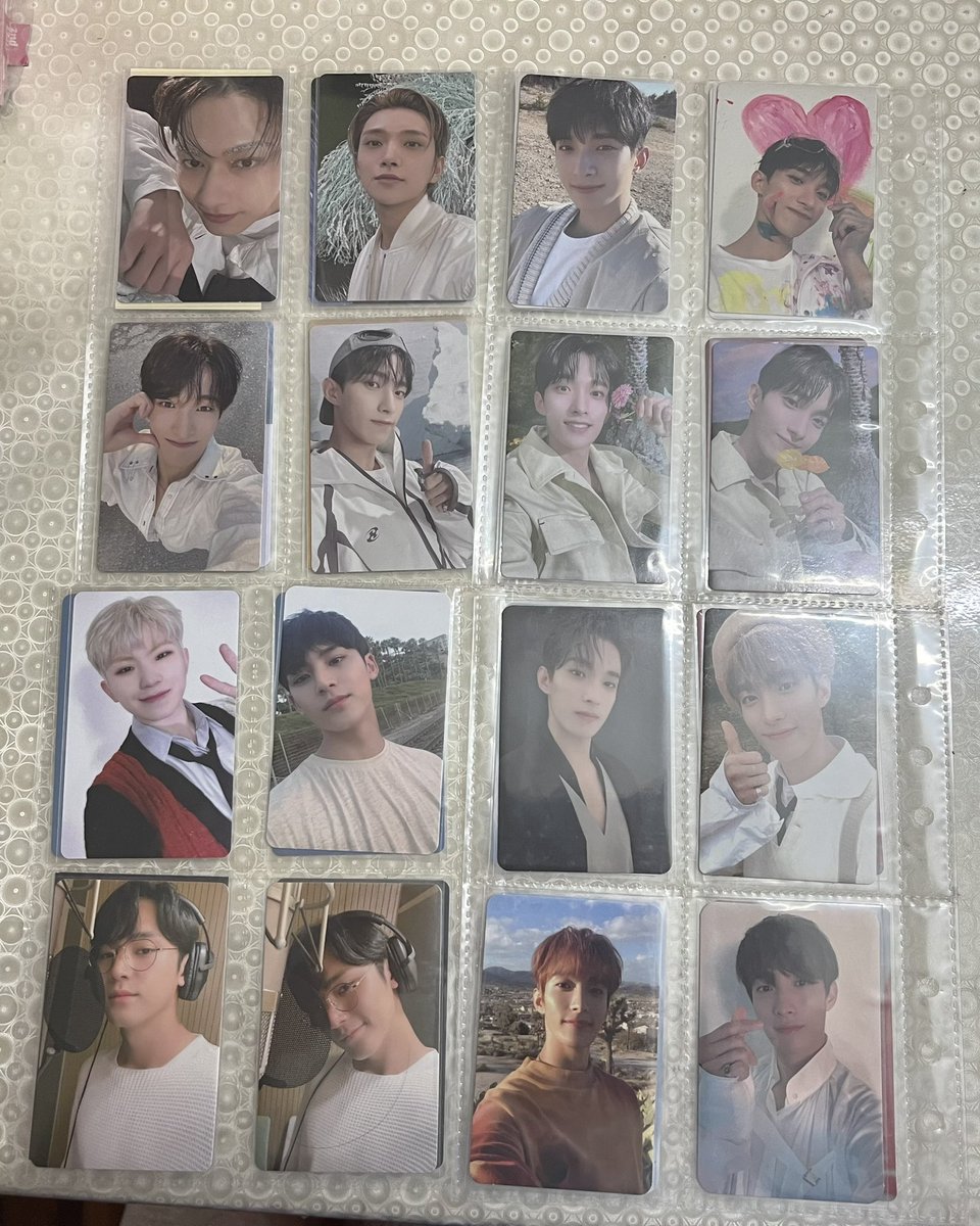 _fairybear's tweet photo. Updated availability ~ thanks to all buyers who helped me clear most of my collections ❤️ now I’ll give buy 4 get 1 free claim to clear off the remaining (feel free to choose any 5) #pasarseventeen https://t.co/U9KtQwQ2Jr