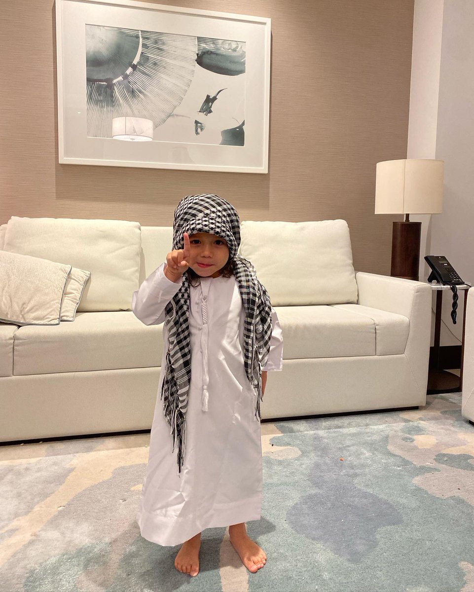 SonnyBWilliams's tweet photo. Been here too long we’re starting to play dress ups 😅😂❤️ https://t.co/LO7AgUX4sH