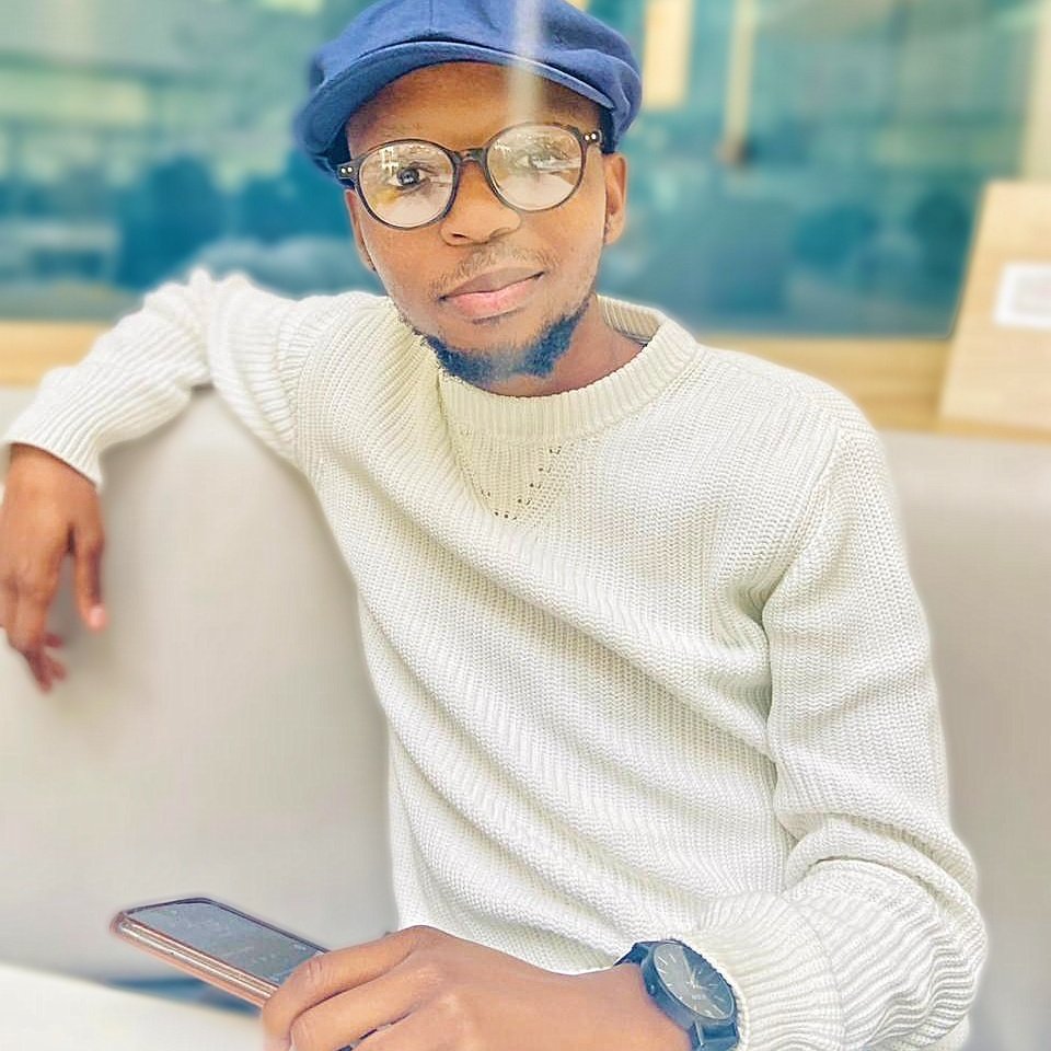 olwethuT3's tweet photo. #NewProfilePic https://t.co/NtOULZE8mc