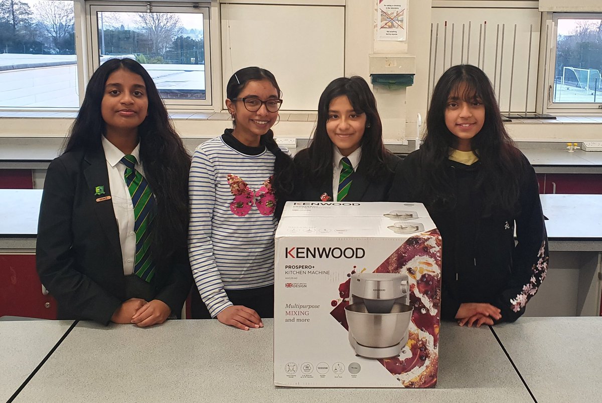 HerschelGrammar's tweet photo. Congratulations to our #BioBakes winners, who have won us a mixer! @physoc https://t.co/nMCYWHleU8