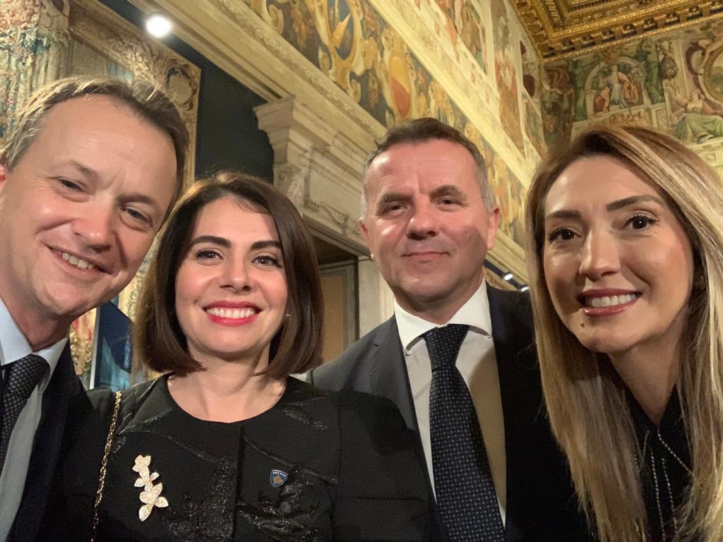 AntSimpsonNZ tweet media