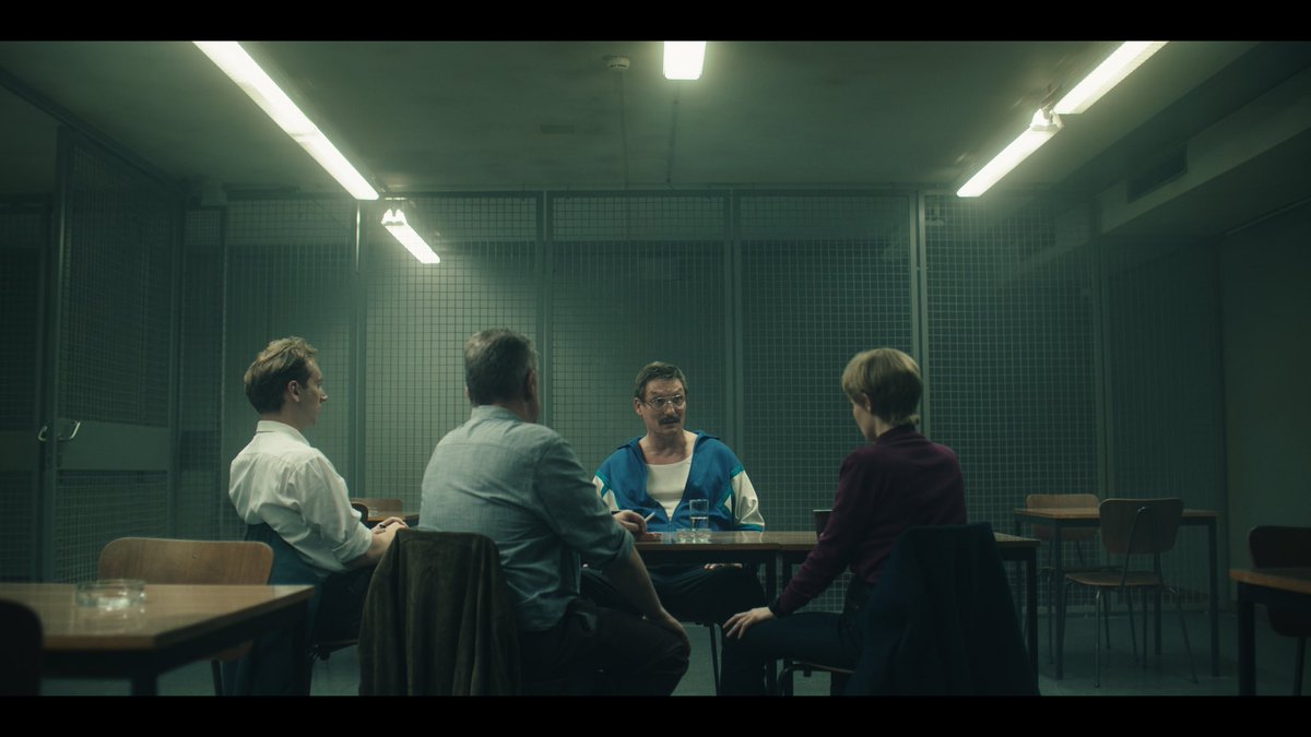 PrimeVideoDE's tweet photo. Die Geschichte eines Mörders, die ganz Deutschland bestürzte. German Crime Story: #Gefesselt seht ihr ab 13. Januar nur bei Prime Video.

 📺 #GermanCrimeStory #TrueCrime https://t.co/kEfFQQrgn7