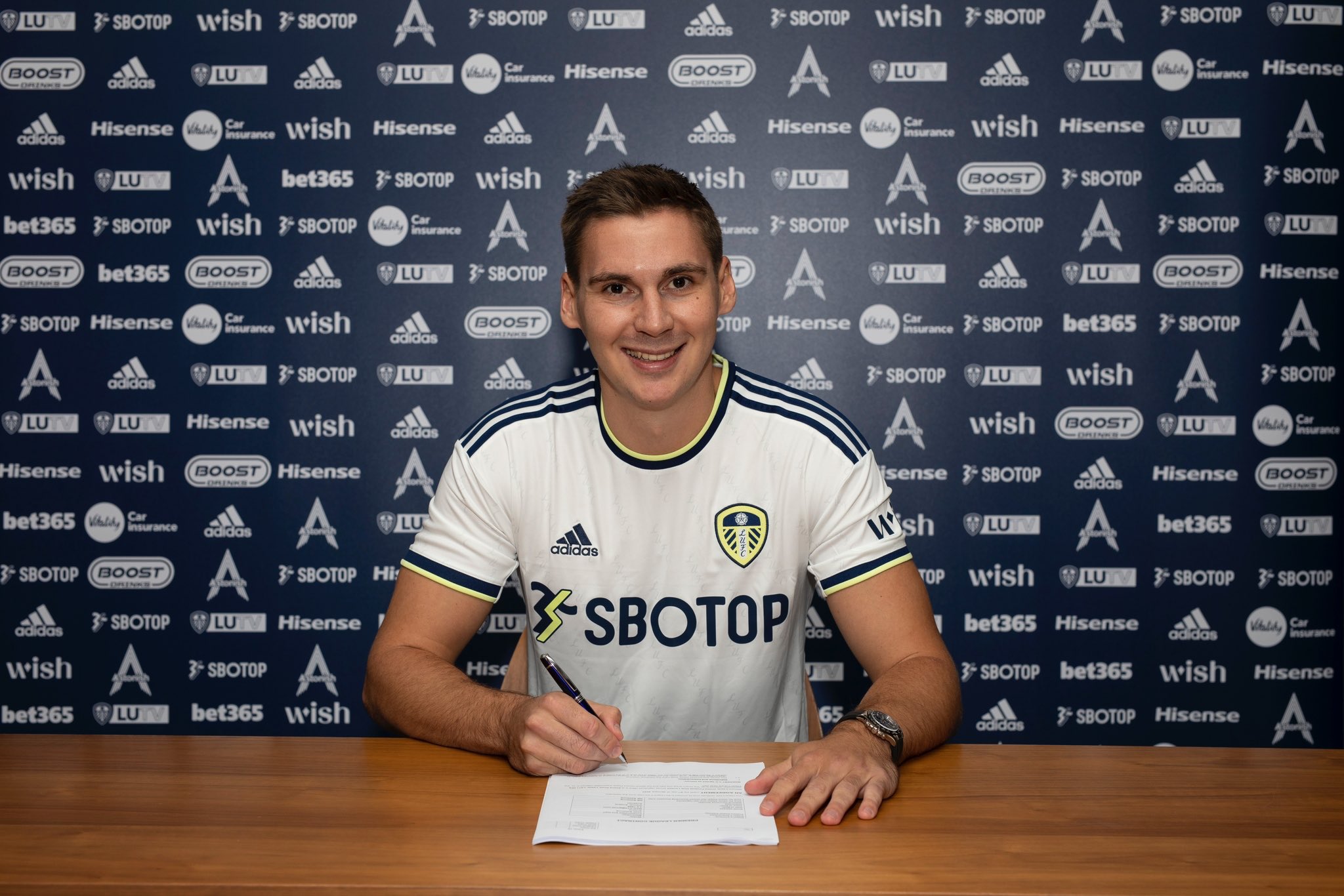 Phil Hay on Twitter "Done deal Leeds United complete the signing of