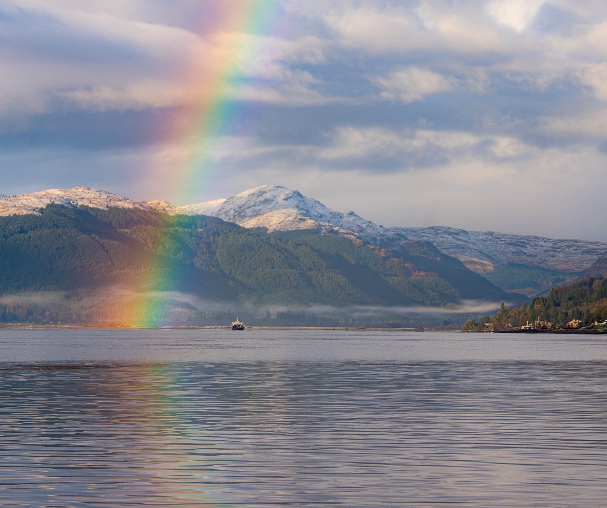 Holy Loch, Argyll, Scotland
@StormHour @ThePhotoHour #rainbow #holyloch #firthofclyde #scotland