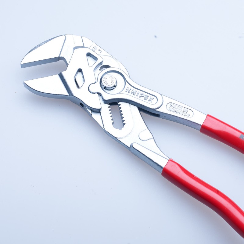 MadevToolsNL's tweet photo. Zoek je nog een goed voornemen voor 2023?

Ga met goed handgereedschap werken! Trakteer jezelf op handige sets Wera en de tangen van Knipex.

Onze Wera shop:
https://t.co/Y8ipNwmy2C

Onze Knipex shop:
https://t.co/jjRLqRh23v https://t.co/0o0iDq2c0a