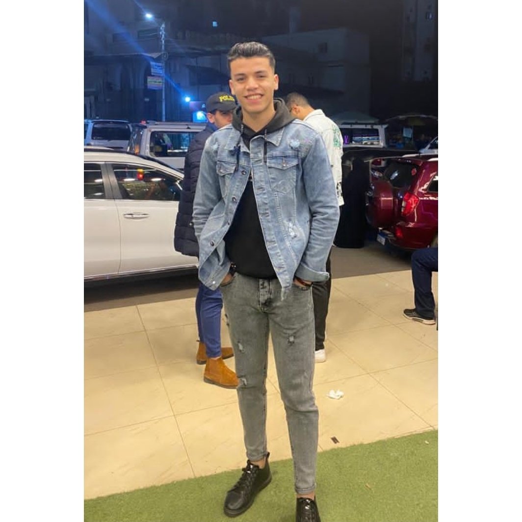TarekAsayed's tweet photo. #NewProfilePic https://t.co/rUjsv7jqDW