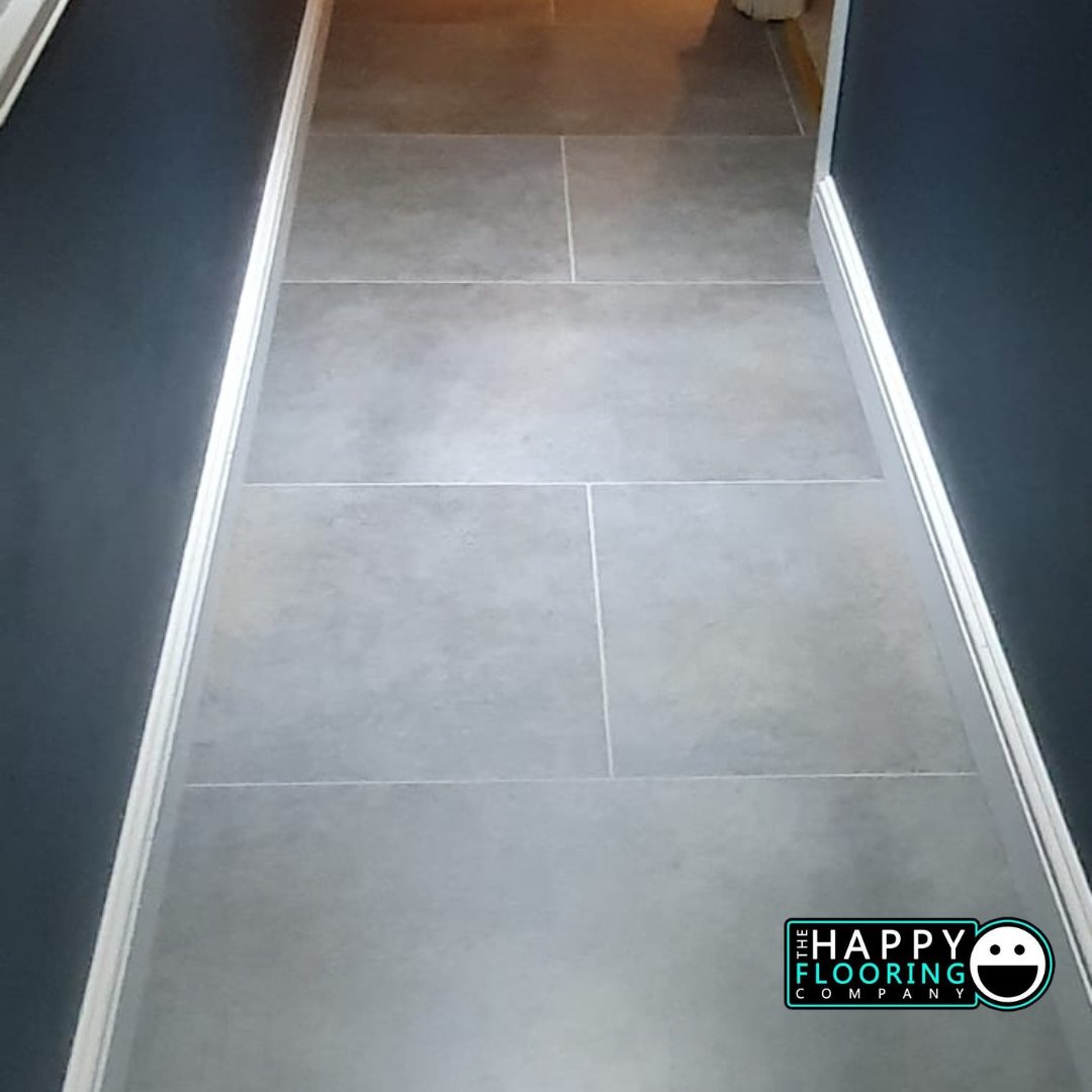 Happy_Flooring's tweet photo. Check out this LVT flooring installed by our fitter Chris!
Get in touch today to book your free quote to become another Happy customer 😀 

#homeinspo #flooring #flooringideas #homedecor #homerenovation #engineeredwoodflooring https://t.co/g9QzeTnT5r