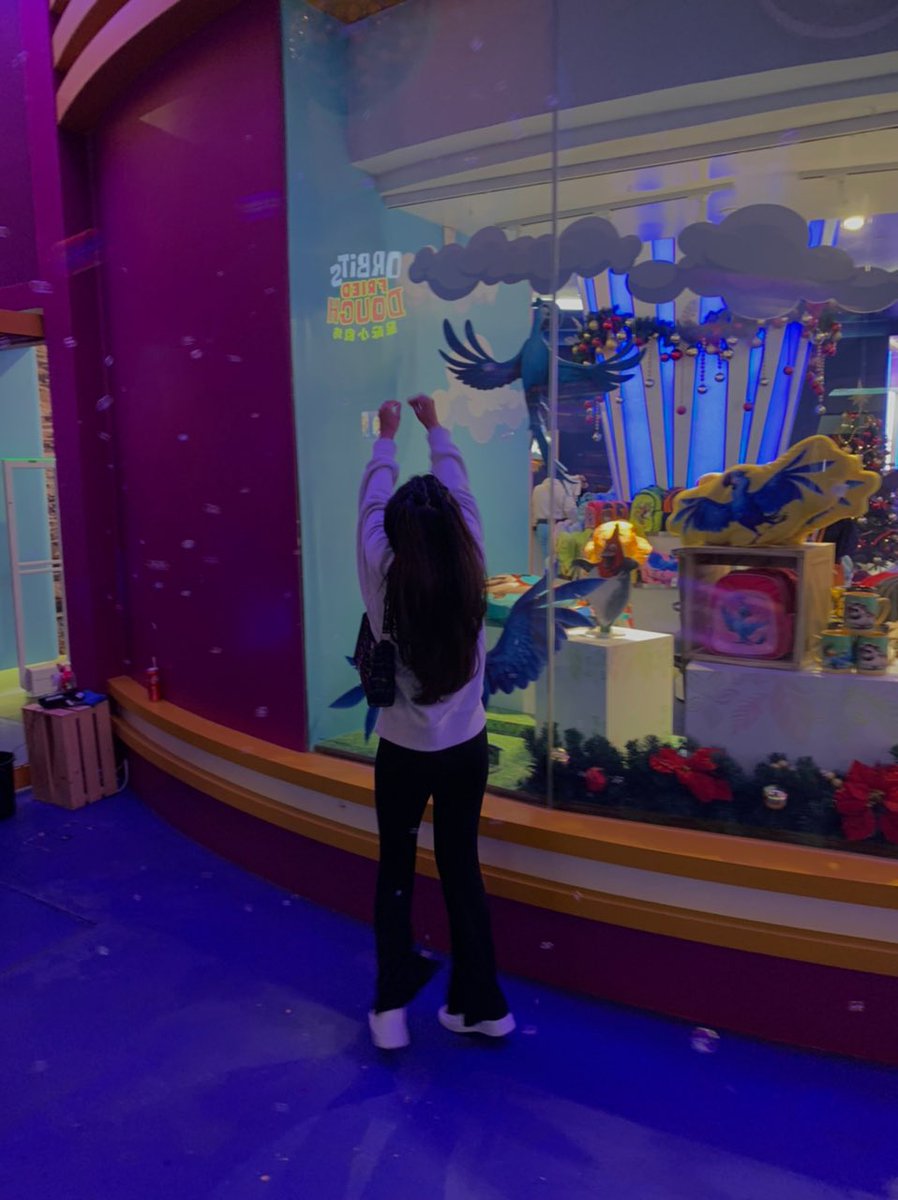 ilaa65's tweet photo. Stepping into 2023 like 🎊 https://t.co/XBVKivFagZ