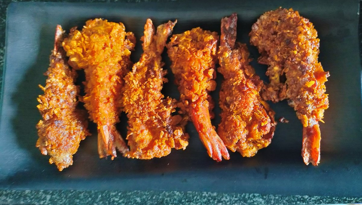 FlavoursofHapp4's tweet photo. #baliprawns #odiadish #Cooking
Bali prawns -The cornflake crumb on these delicately flavoured prawns which crunchiness, Golden, crispy and the perfect friend-making dish to take to a party or on a picnic. https://t.co/EDtTDFpPIm