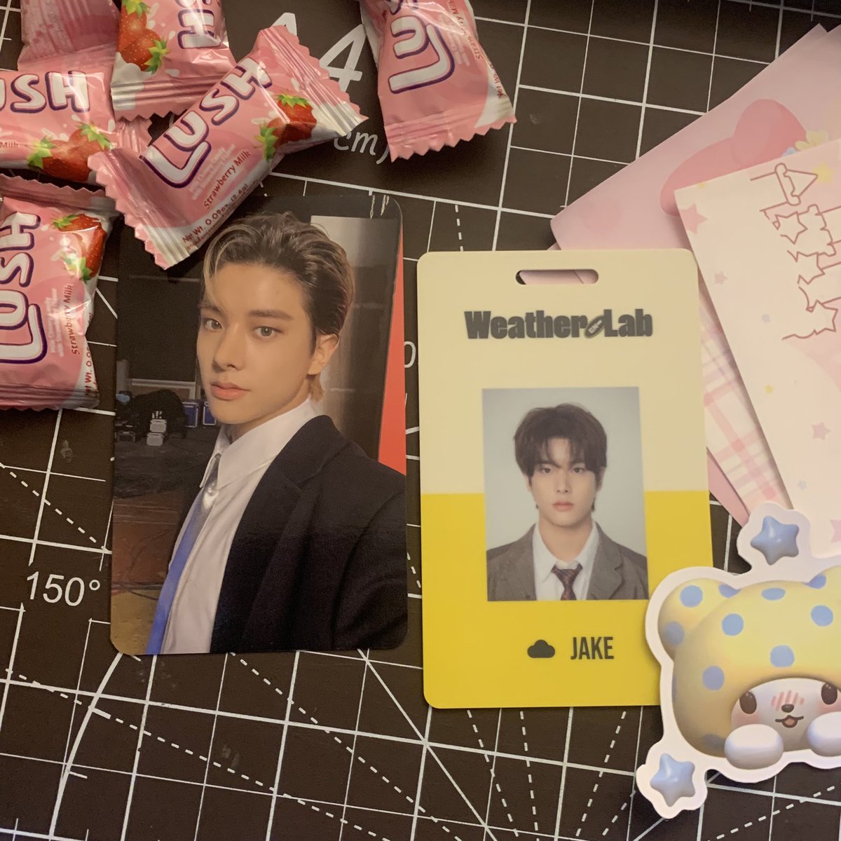 lfsyjw's tweet photo. ๐ฌ โพ #iscemails !
jakejake arrived safely !! >_< thank u smsm @cloudkeu for the smooth transaction ๐ค super duper cute ng packaging & secured talaga hueue SUPERRR cute n dami rin ng freebies !! until our next transaction ๐ซ๐ซถ
#fromcloudkeu https://t.co/DGbvD5Ystw