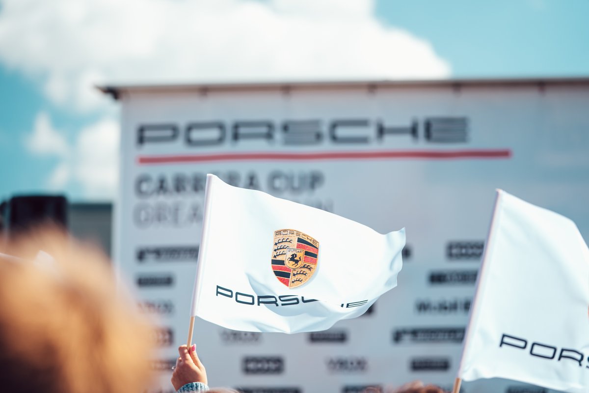 We’re excited to be back on the ‘TOCA Package’ this year, with television coverage from ITV1 & ITV4 reaching over 16 million viewers in the UK alone. With so many eyes on the championship, it’s the perfect place to share your brand with the world! 

#Porsche #CarreraCupGB