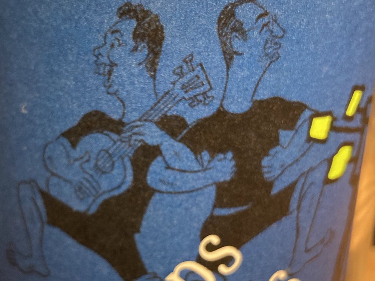 kaorijapantokyo's tweet photo. ウクレレ弾いてる😆

#オーガニックワイン
#letempsdesgitans https://t.co/vTRLFMyurB