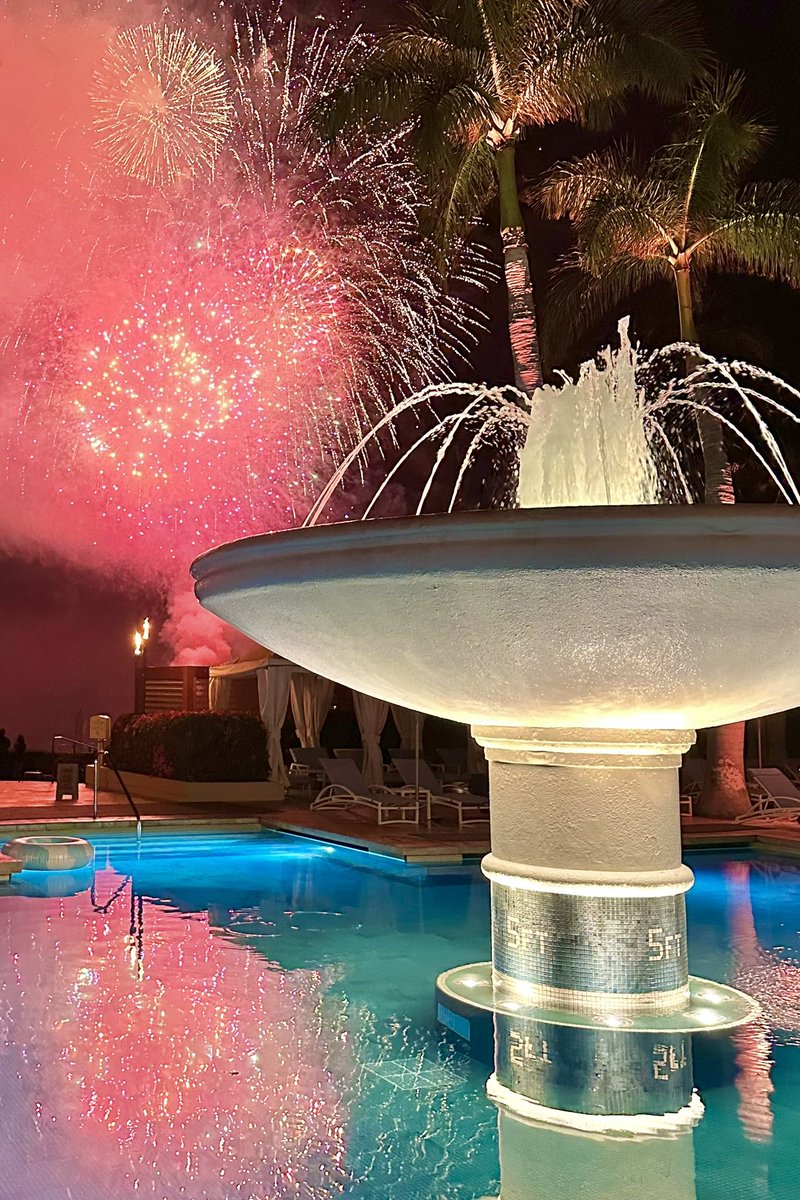 PhotoAmbassador's tweet photo. #FSMaui at 1210a on 1 Jan 2023. #Aloha, SMiles :) #Maui #Hawaii #HappyNewYear #NewYearsEve #NewYearsDay @FSMaui @FourSeasons #FourSeasons https://t.co/dLre9AuiAu