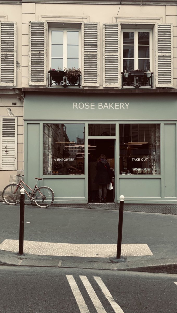 thestyleoffice's tweet photo. Paris. // City of love, fashion and food. Classic, yet many trends are set in this city mondiale! Why are some cultures more innovative than others? One of the research questions to explore for us this year! 

#TheStyleOffice #trends #workstyle #lifestyle https://t.co/mNxFjxyuLl