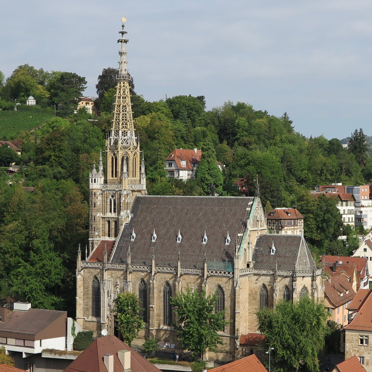 TomHalestone's tweet photo. Church of our Lady – (Frauenkirche)
named after Mary is a “Grand Old Lady” that many visitors might miss during their visit to Esslingen.  This church which is almost 500 years old, is one of the great gothic churches in southern Germany.  
https://t.co/IAu975olfI https://t.co/Y7wWjkKO1S