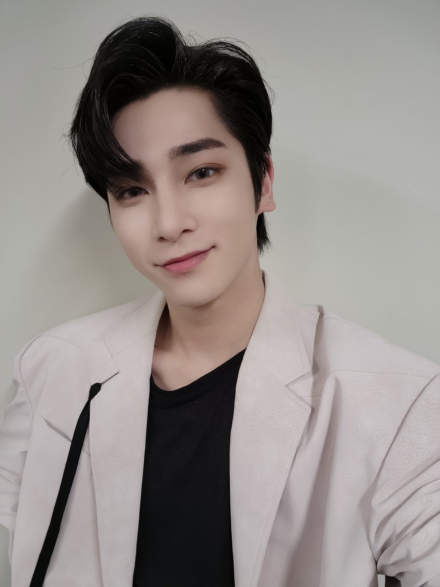 gyul_99z's tweet photo. https://t.co/EOqHfnQqpi