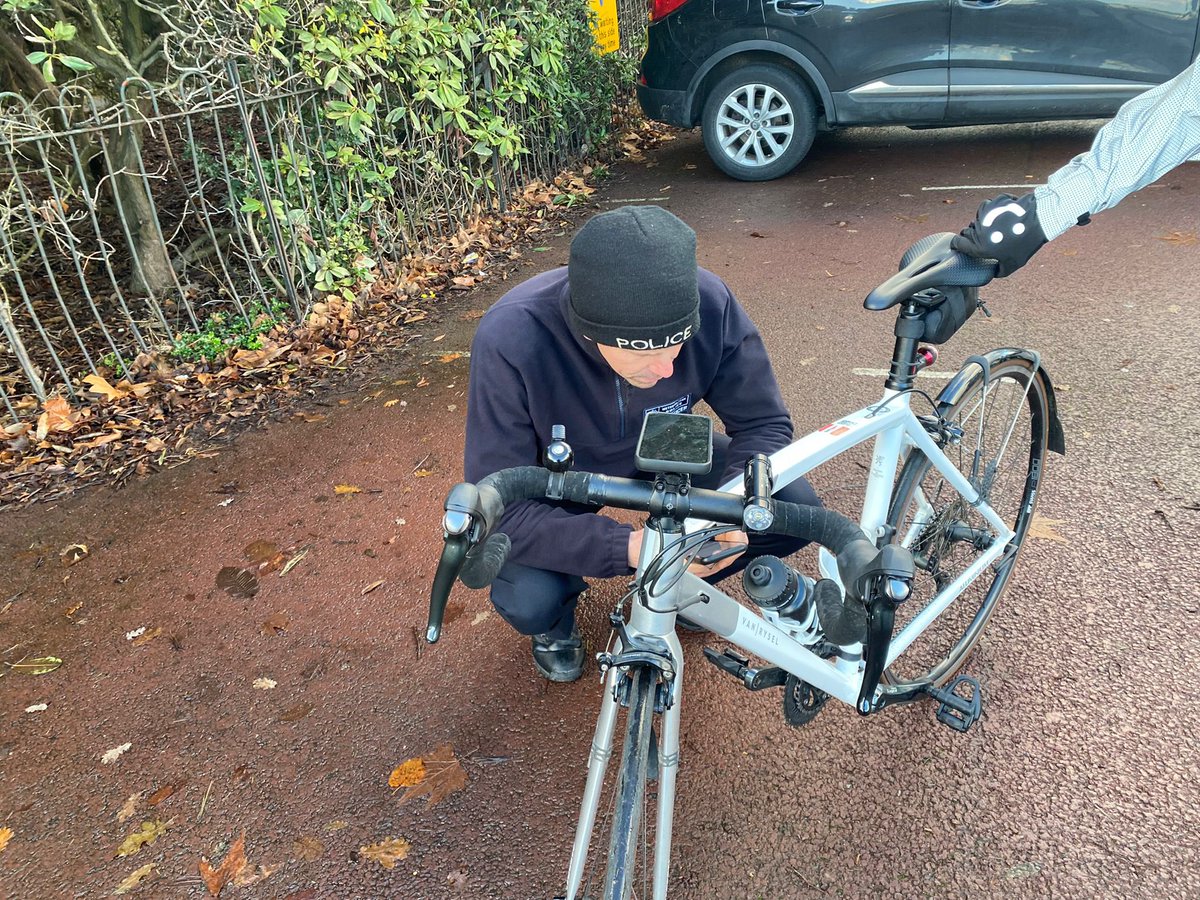 MPSLewisham's tweet image. #Bikemarking 🚴🚴‍♂️🚴‍♀️

Fantastic attendance yesterday at #Greenwichpark 

8⃣7⃣ Bikes marked with @bikeregister kits

Follow this page for more events in your area @LewishamCouncil