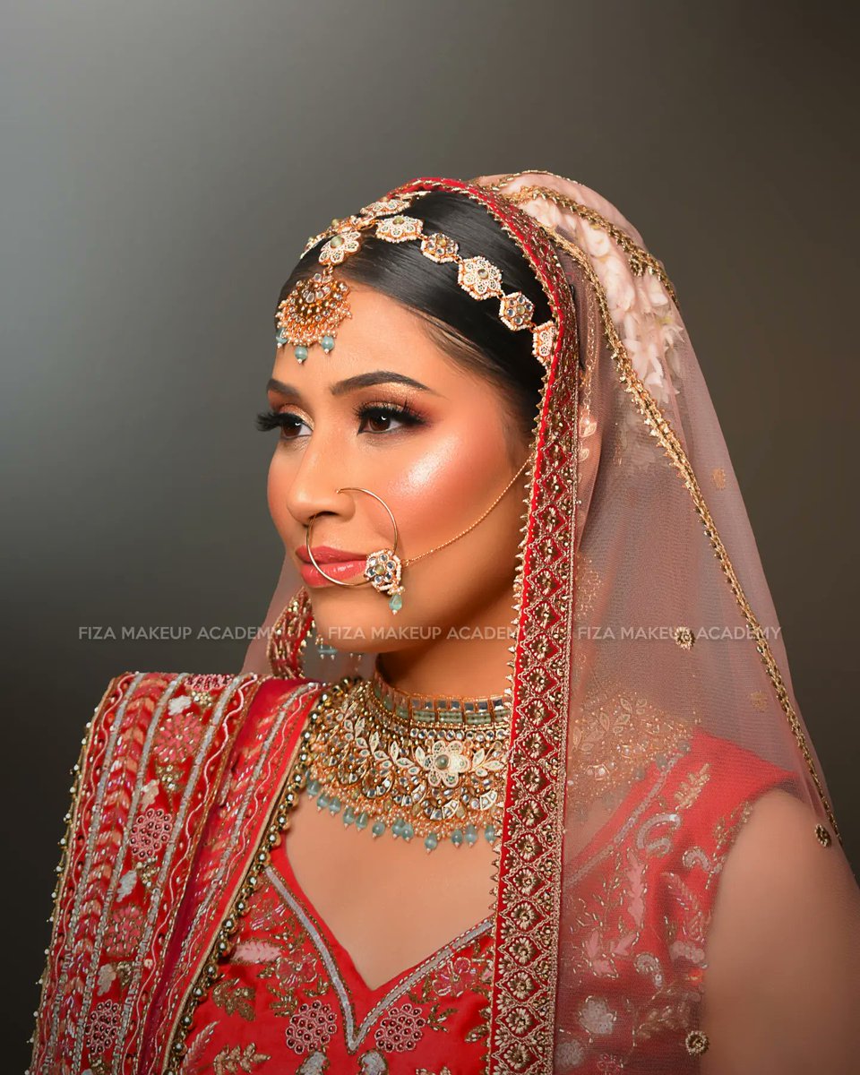 Fizamakeup121's tweet image. #avoncosmetics #urbandecaycosmetics #makeupcollection #makeupworld #cosmeticosnaturais #makeupblog #makeupsanding #cosmeticbag #makeuppro #makeupbrushes #makeupguru #makeupfanatic1 #cosméticos #cosmeticdentist #cosmeticnurse #cosmeticdentistry #bhcosmetics #cosmetico