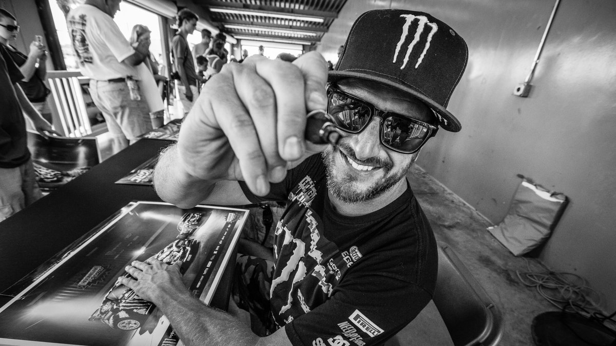 Mobil1TheGrid's tweet image. Incredibly sad news this morning of the tragic passing of  Ken Block. Our thoughts are with his family and friends at this difficult time.

Rest in peace 💚

#KB43 #KenBlock #Hoonigan