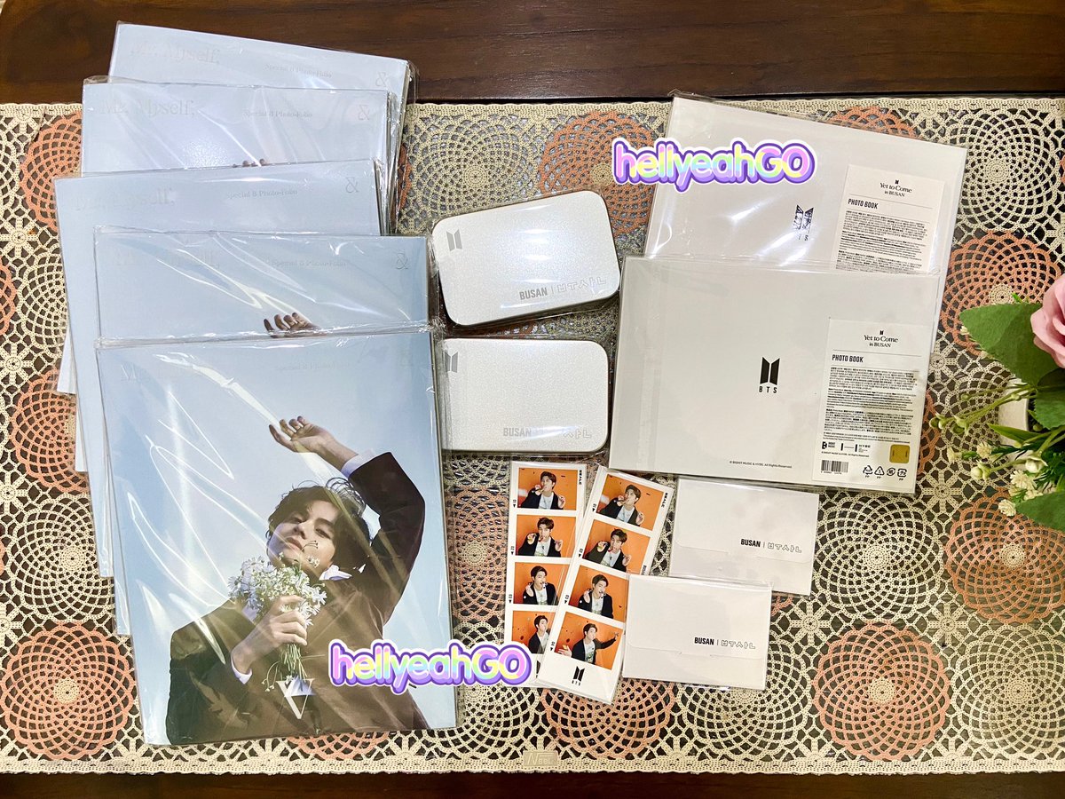 hellyeahjoonGO's tweet photo. 3/1/2023
Arrival for items from:
- Yet To Come in Busan merch
- V photo-folio
Alhamdulillah semua item safe n sound! Iโll update about 2nd payment as soon as possible ๐
#hellyeahGOupdates https://t.co/MzUkjbws8p