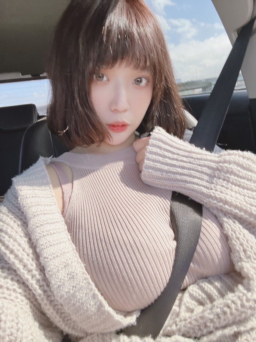 要客製化的朋友們請在14號前跟茹討論完
然後付款唷!
人像或是COSPLAY都可以 <3
16號後因為身體有點問題要休養大概1周><
目前排定的客製都已經在等待衣服或是假髮了
請在耐心等一下!

另外牛牛ㄉ新刊持續預購中 請買我 https://t.co/uDydoa9pcX