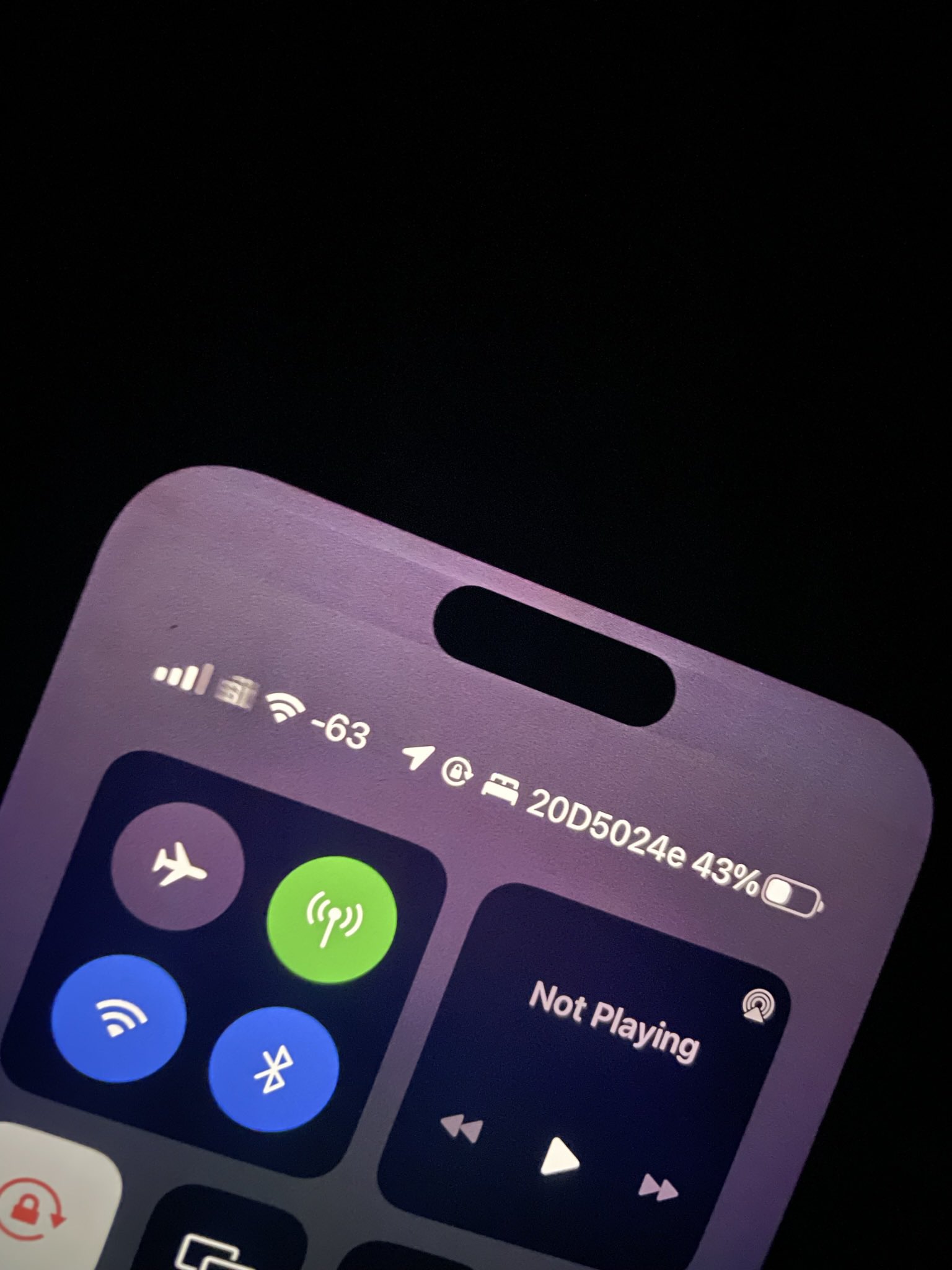 Динамик айленд айфон 14. Динамик айленд. Динамик айленд айфон 15. Dynamic island samsung. Iphone 14 pro dynamic island.