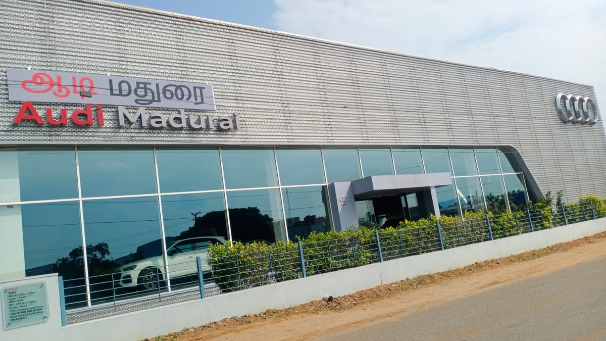 thirumuruganntk's tweet photo. ஏற்கனவே போரடினேன் வைத்தார்கள் - பின்னர் தமிழ் பெயரில் உள்ள பதாகையை மட்டும் கழட்டி வைத்தனர். மீண்டும் -தொடர்ந்து போரடினேன்

ஆடி மதுரை என தமிழிலில் பெயர் பலகை - வைத்துவிட்டார்கள்..

இதோ - உங்கள் பார்வைக்கு https://t.co/5Z06mBmnLw