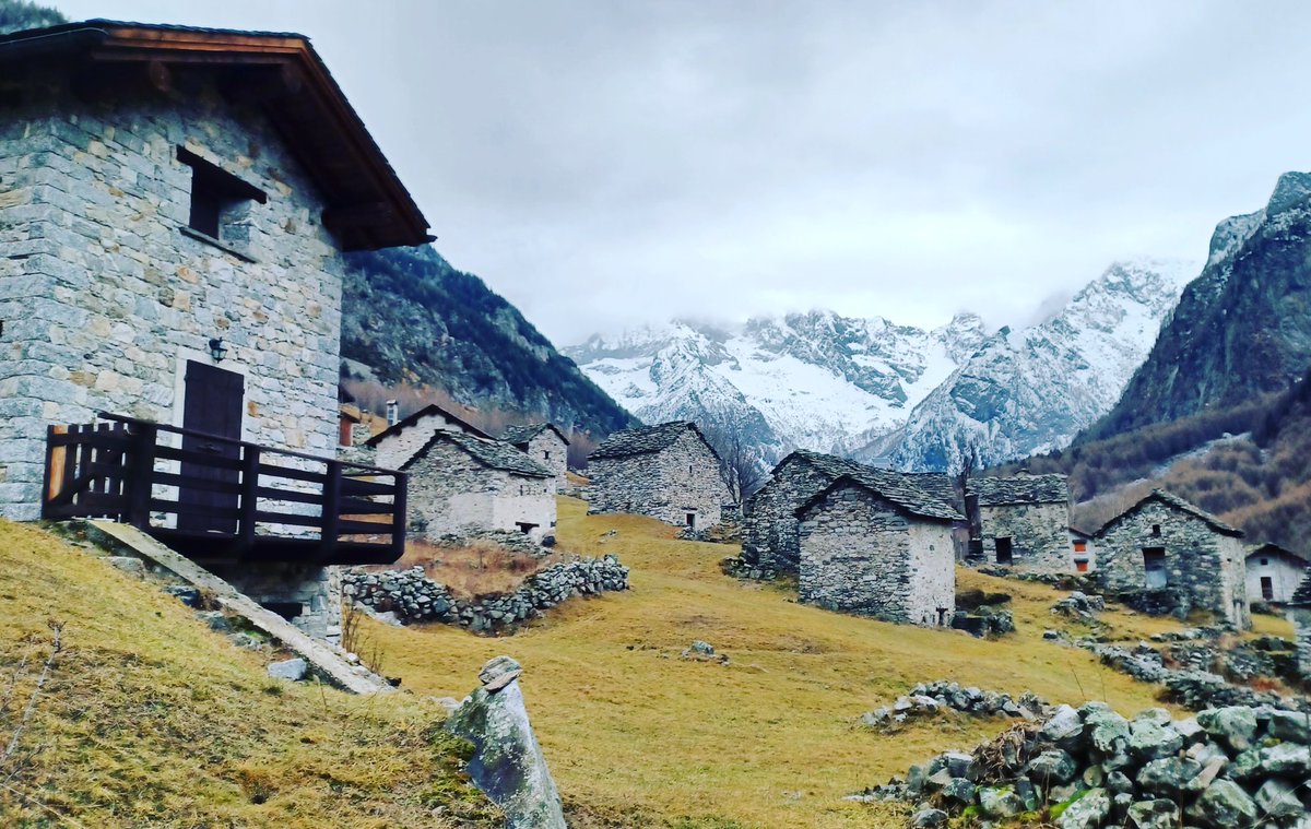 aromatisi's tweet photo. Italian Alps @DanielaScaccab1 #Valcodera https://t.co/GsDRbJayB8