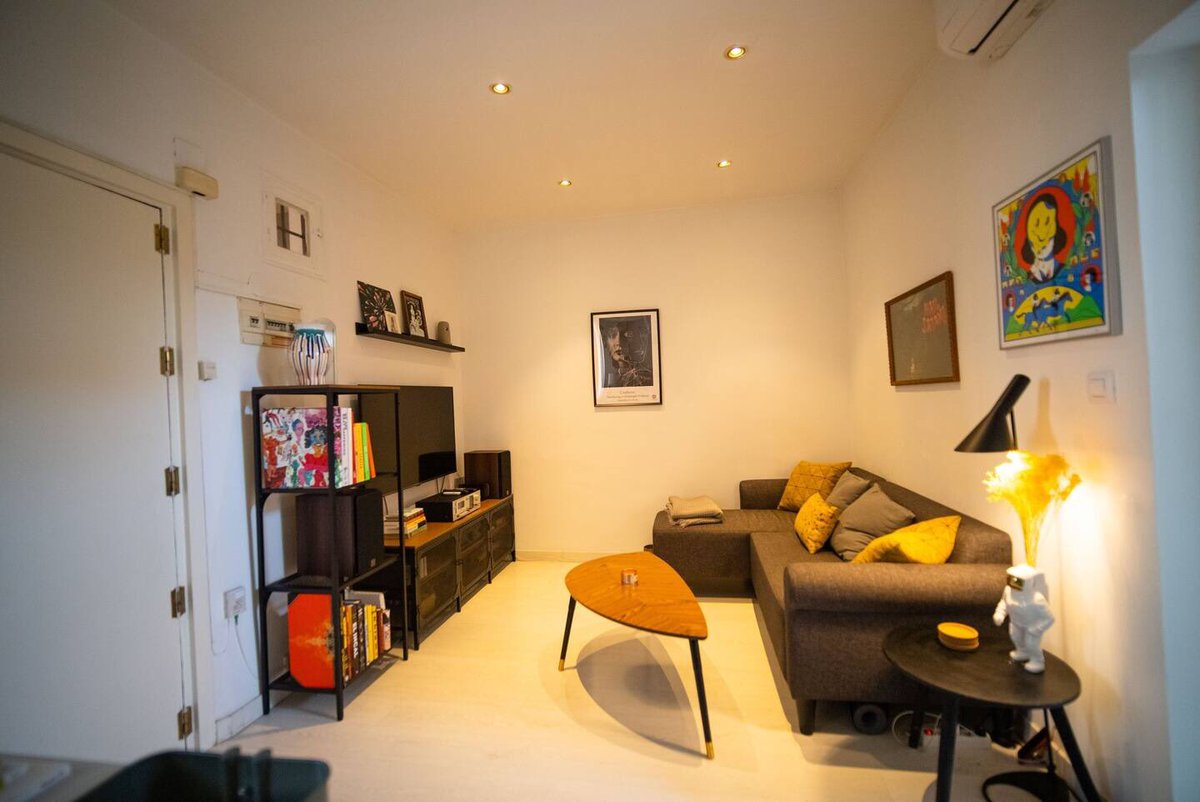 Repollis tweet media