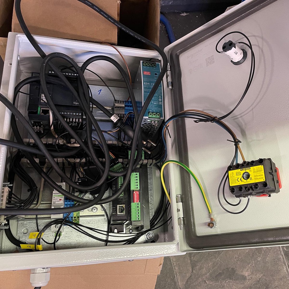 Emitech_IT's tweet image. 💥🧑‍🏭Excited about the development of our new model AC-500 Plus centrifuge for extraction of potato cyst nematodes from soil samples.

Two units was finished just before Christmas and already reached their customer.