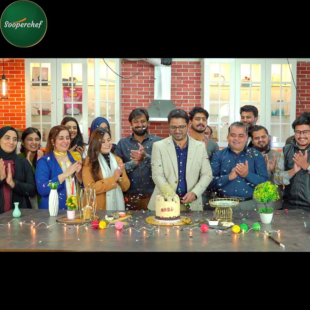 SooperChefpk's tweet photo. Wishing you All a very Happy New Year! π
SooperChef promises to make the upcoming year full of satisfaction and trust for all our beloved fans β€
in this year we're gonna achieve much bigger goals π
#Recipeoftheday #SooperChef #NewYear #2023 #NewYear2023 https://t.co/fGRdsYApWt