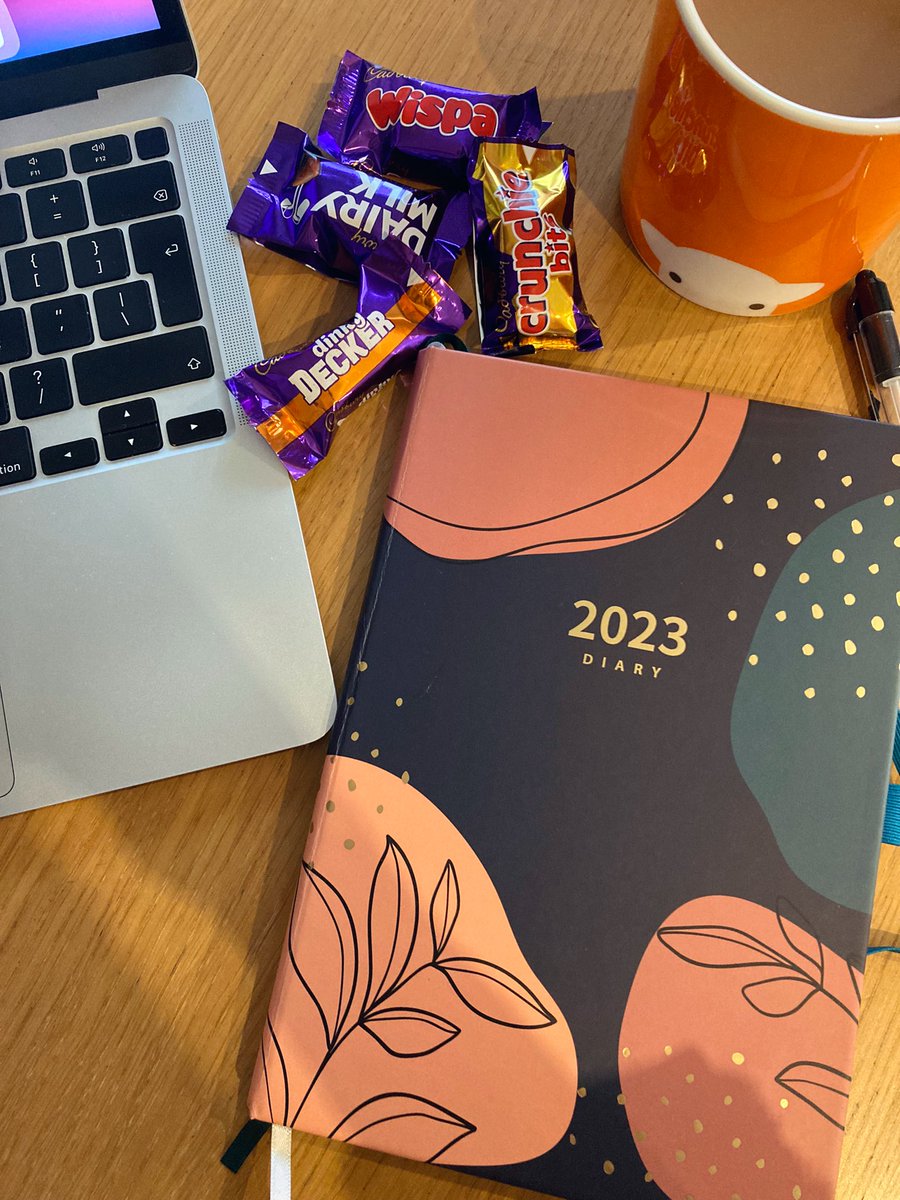 Moja_Zoe's tweet photo. Two of my favourite January things - a fresh new diary and working through Christmas chocolates 😋 https://t.co/tsQkf46HBu