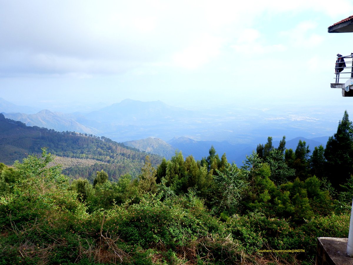 Souther33872045's tweet photo. Beauty Of Western❤️ Coaker'S Walk💕Kodaikanal💖Southern Countryside💞
.
.
.
.
.
#lovenature #savenature #spreadlove #beautifulwesternghats #beautifulplaces #kodaikanal #southerncountryside #fujifilm #beautyofsouthindia #tamilnadutourism #coakerswalk #beautyfullhillstation https://t.co/xGMtNYYQBC