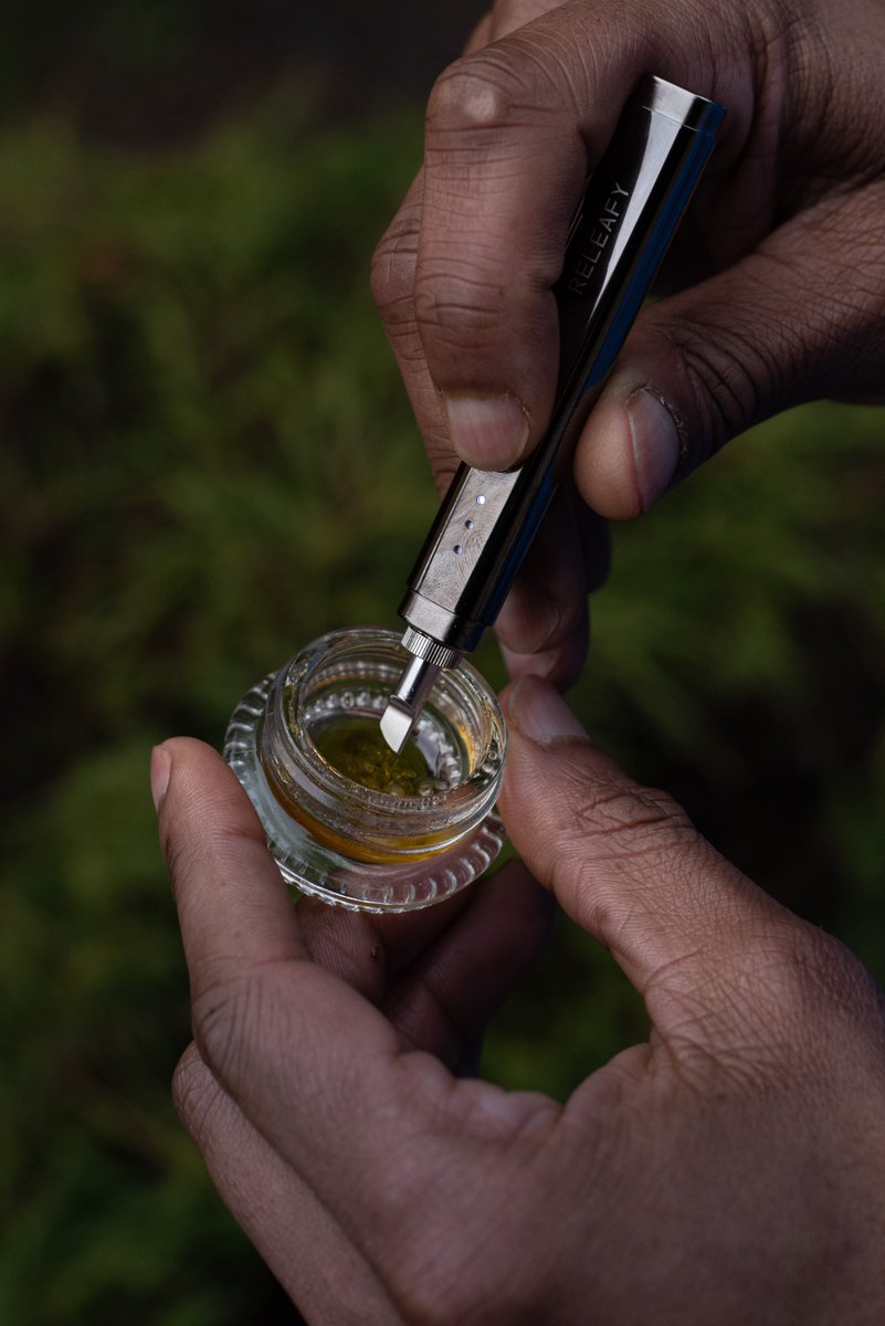 XiaodieLi's tweet image. By @greengoddessphotos
Releafy TRINITY
Yes, 3-in-1
#releafytrinity #dabtool #hotknife #510battery #releafytech #releafy #releafylilith #cannabiscommunity