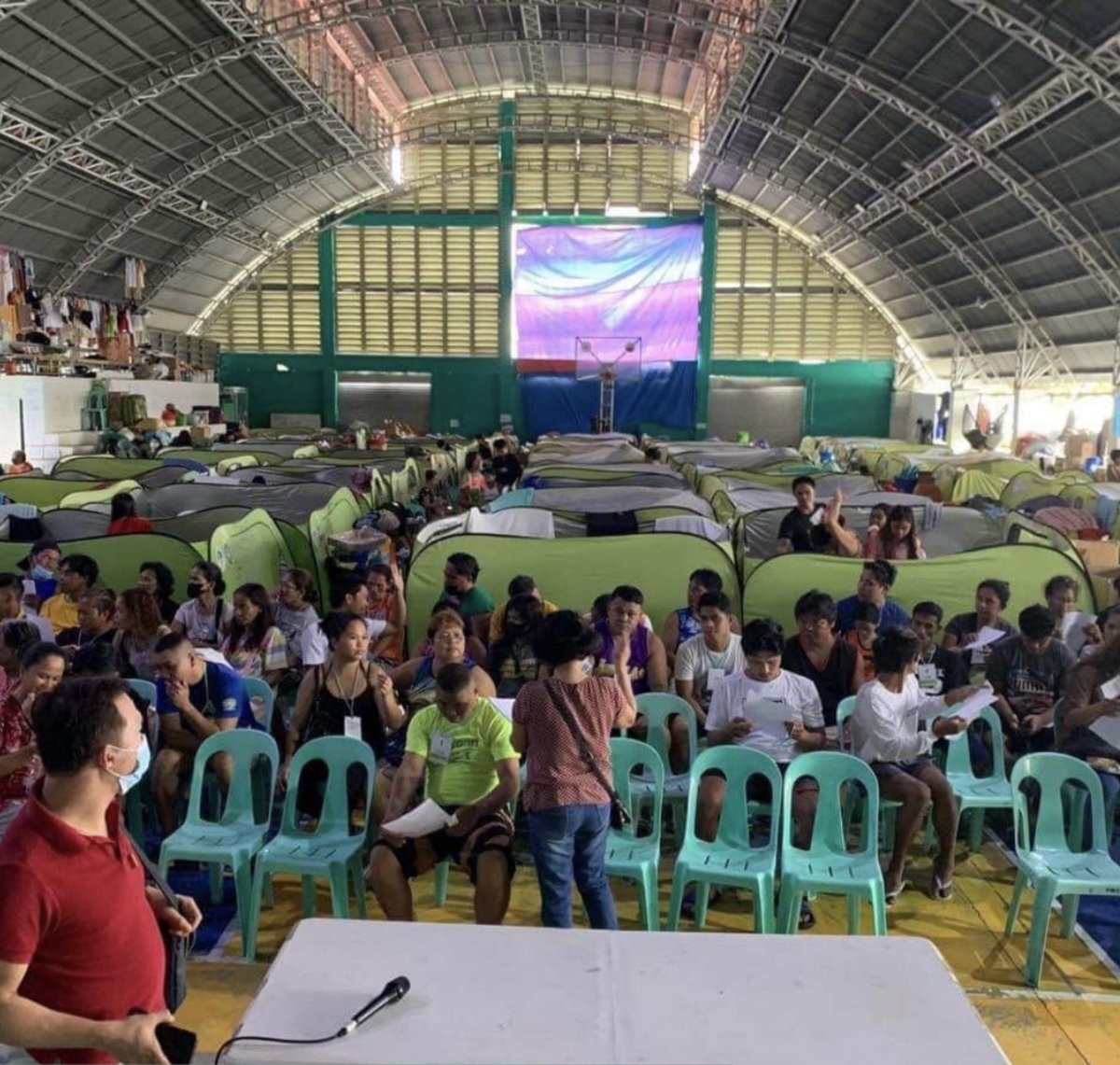 Sa tulong ng Office of the City Mayor, OVP-Cebu Satellite Office at Philippine Air Force, naihatid natin ang 16 sakong bigas para sa mga biktima.