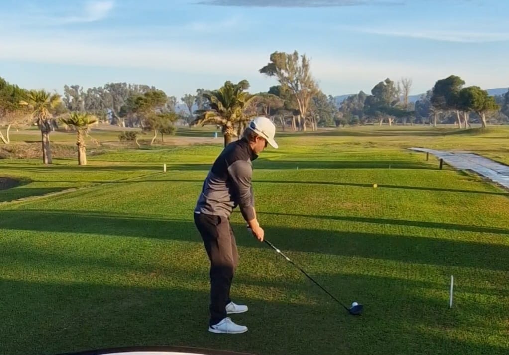 RFGA_Golf's tweet photo. 🙌🙌¡Vamos! El primer torneo del año ya está en marcha, cómo no, en Andalucía. Dónde si no se iba a poder jugar un 3 de enero con este tiempo espléndido. Se trata del #FinnishOpen y es valedero para el ranking mundial amateur. Se juega en El Parador de Málaga. ¡¡Suerte a todos!! https://t.co/2DtwCT3kXw