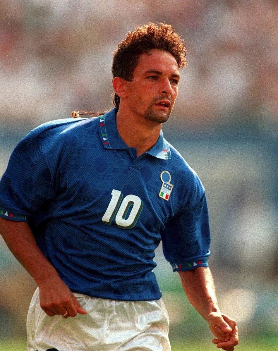 Classic Football Shirts tweet media