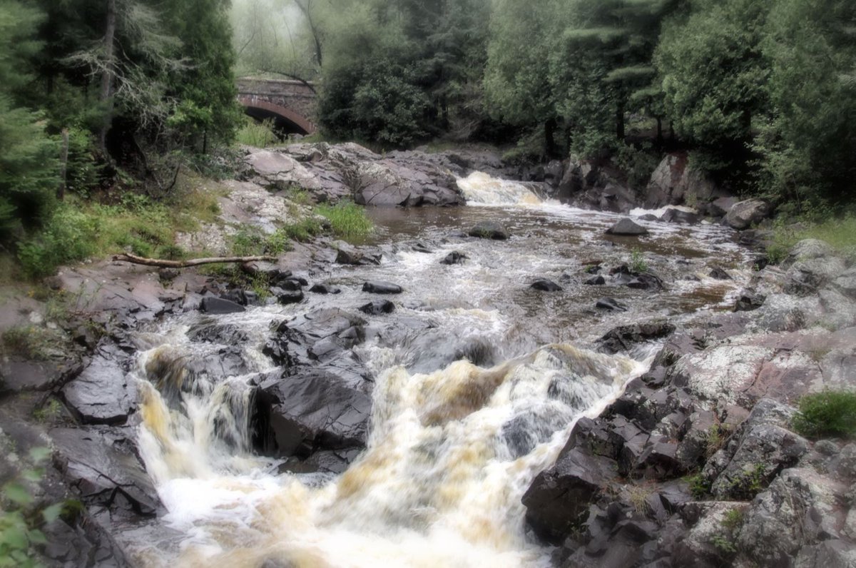 I took this photo during a 2010 adventure around Duluth, MN.

#ScottBerglundPhotography #Photography #Creation #Nature #Minnesota #OnlyInMN #CaptureMN #MinnesotaPhotographer