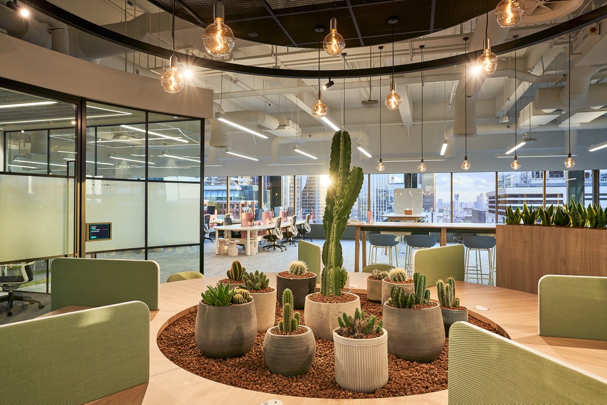ais_workplace's tweet photo. Introducing #Biophilia into your #workplace #design has been demonstrated through research to have significant physiological and physical benefits. #Healthbenefits span to include reducing stress, increasing productivity, creativity and general feelings of well-being. #workplace https://t.co/wni0DxyXVr