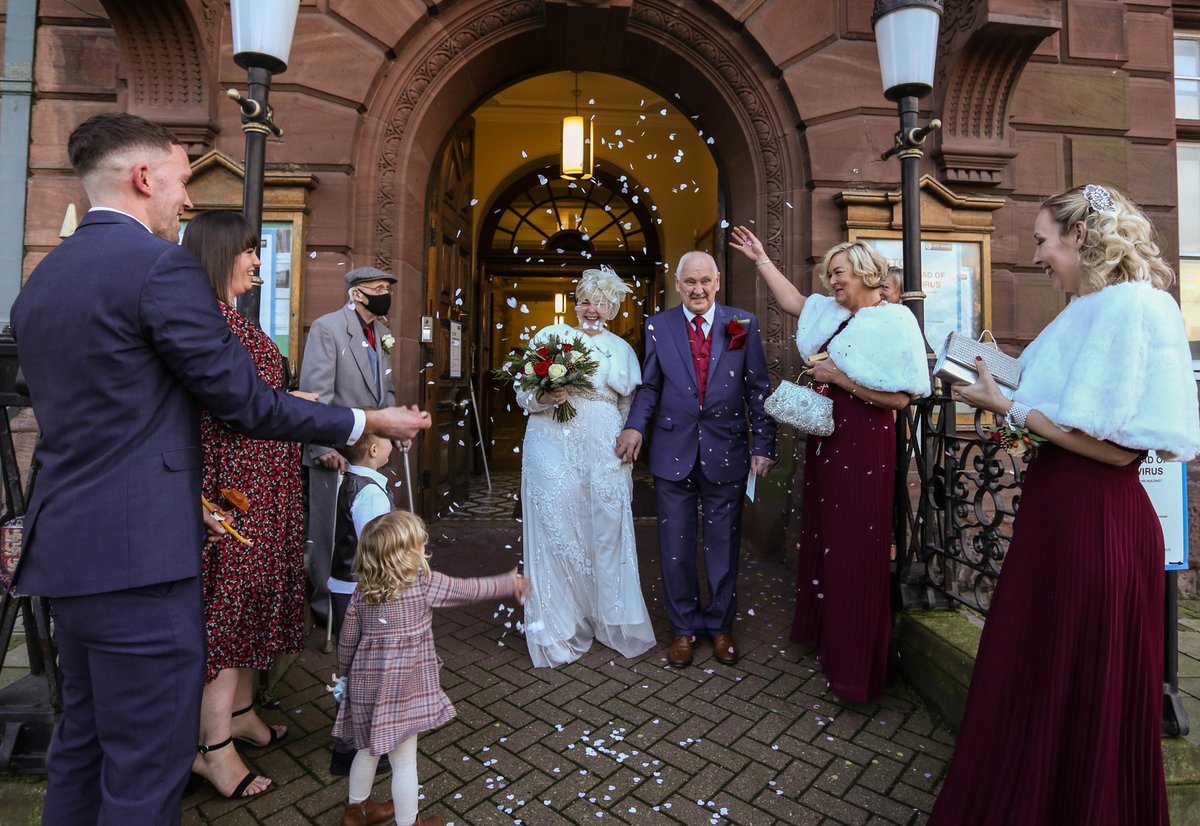 greatyarmouthbc's tweet photo. Our events team has gathered some of the best local suppliers to inspire couples to help plan their #weddings! 💒

The #WeddingFayre, taking place at the @TownHallGY  on Sunday February, 5 &amp; free to attend will showcase #florists, #cakedesigners, #photographers &amp; #entertainers. https://t.co/lej9egIkNN