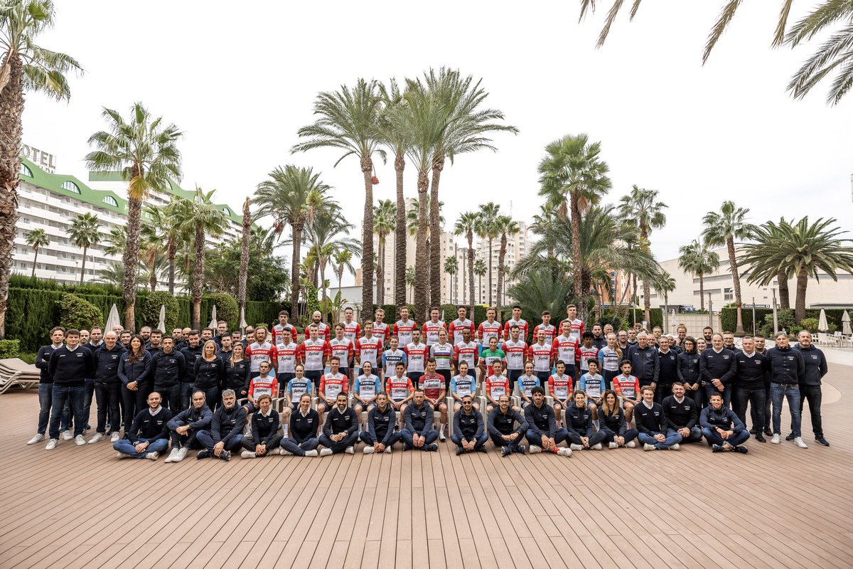 l_guercilena's tweet photo. #WeAreATeam🫶 The 2023 @TrekSegafredo 

C’mon people 💪 https://t.co/5NF2DVMGdH