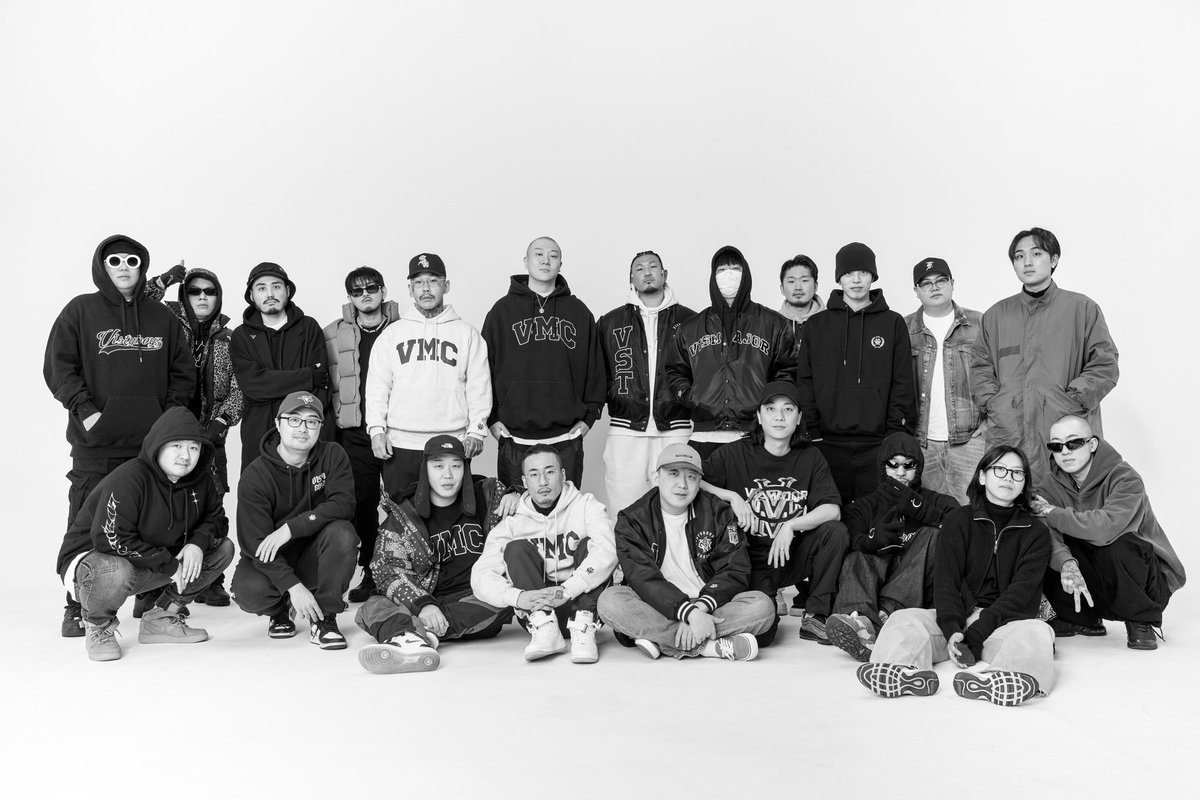 seoul_therapy's tweet photo. [NEWS]

It’s the end of an era for Vismajor company. The label will be closing this January to return operating as a crew. 
All VMC artists’ contracts have been terminated.

Thoughts ?

https://t.co/yS9DU0VTMH

#VISMAJORCOMPANY #VMC #KHH