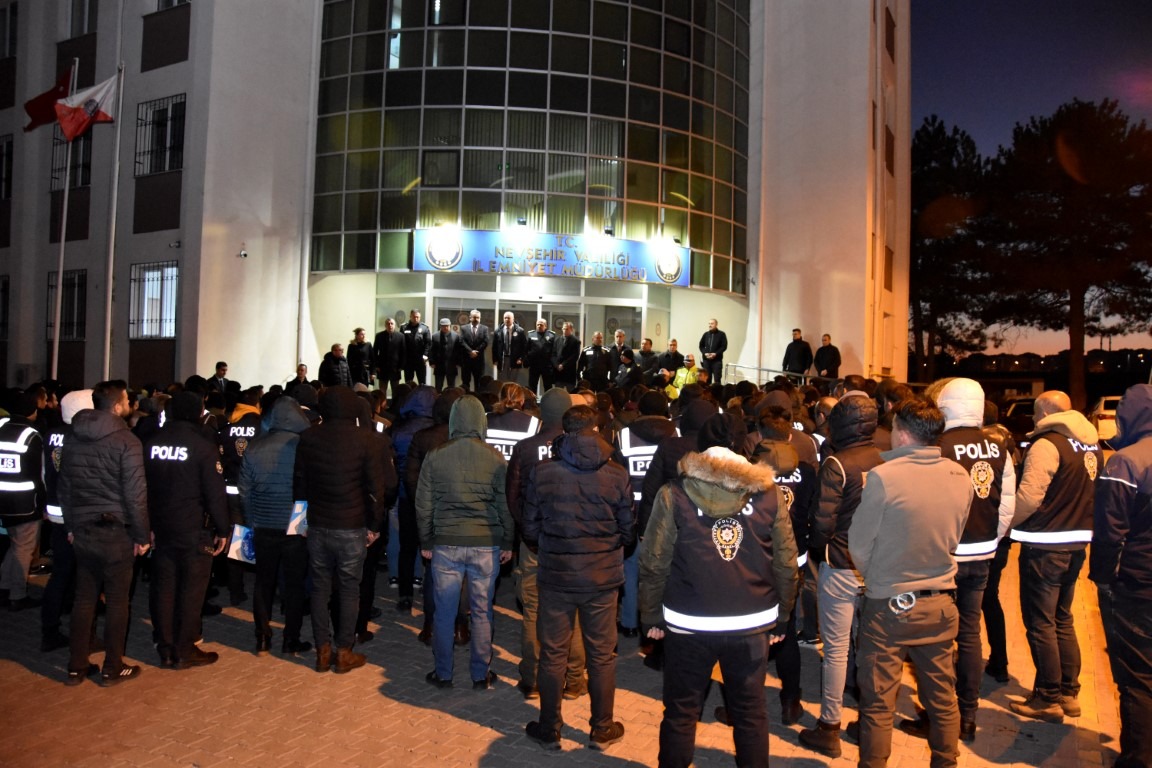 khacomtr's tweet photo. Nevşehir'de ''Kökünü Kurutma Operasyonu 2'' Gerçekleştirildi

https://t.co/4lyCRpiqSC https://t.co/S8ikOhZIIv