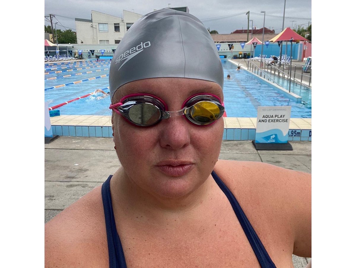 🤓🏊‍♀️ Swim 4/2023 🏊‍♀️🤓 I call this look ‘Bringing Sexy Back’ ft goggle creases and epic squinting 🤓🏊‍♀️ Another 1 km done at Fitzroy Swimming Pool 🏊‍♀️🤓 #swim #swimming #outdoorpool #1kmswim #fitzroypool #justkeepswimming #placesweswim #placesweswimmelbourne #bringingsexyback