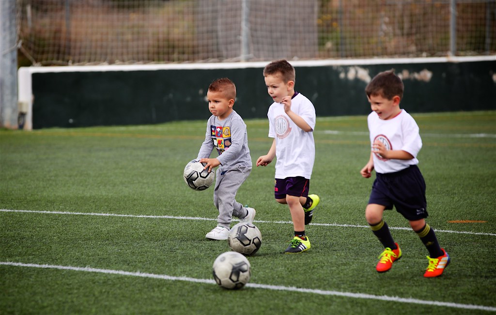 futbase10's tweet photo. ⚽El efecto Mateo. ¿Tiene tu hijo la misma posibilidad que otro chico en su categoría de convertirse en profesional? La respuesta es no.

📖https://t.co/lL9IZ8uBuB

Muy recomendable este artículo de @VIPlayerfutbol. https://t.co/PY20Hb0ciJ